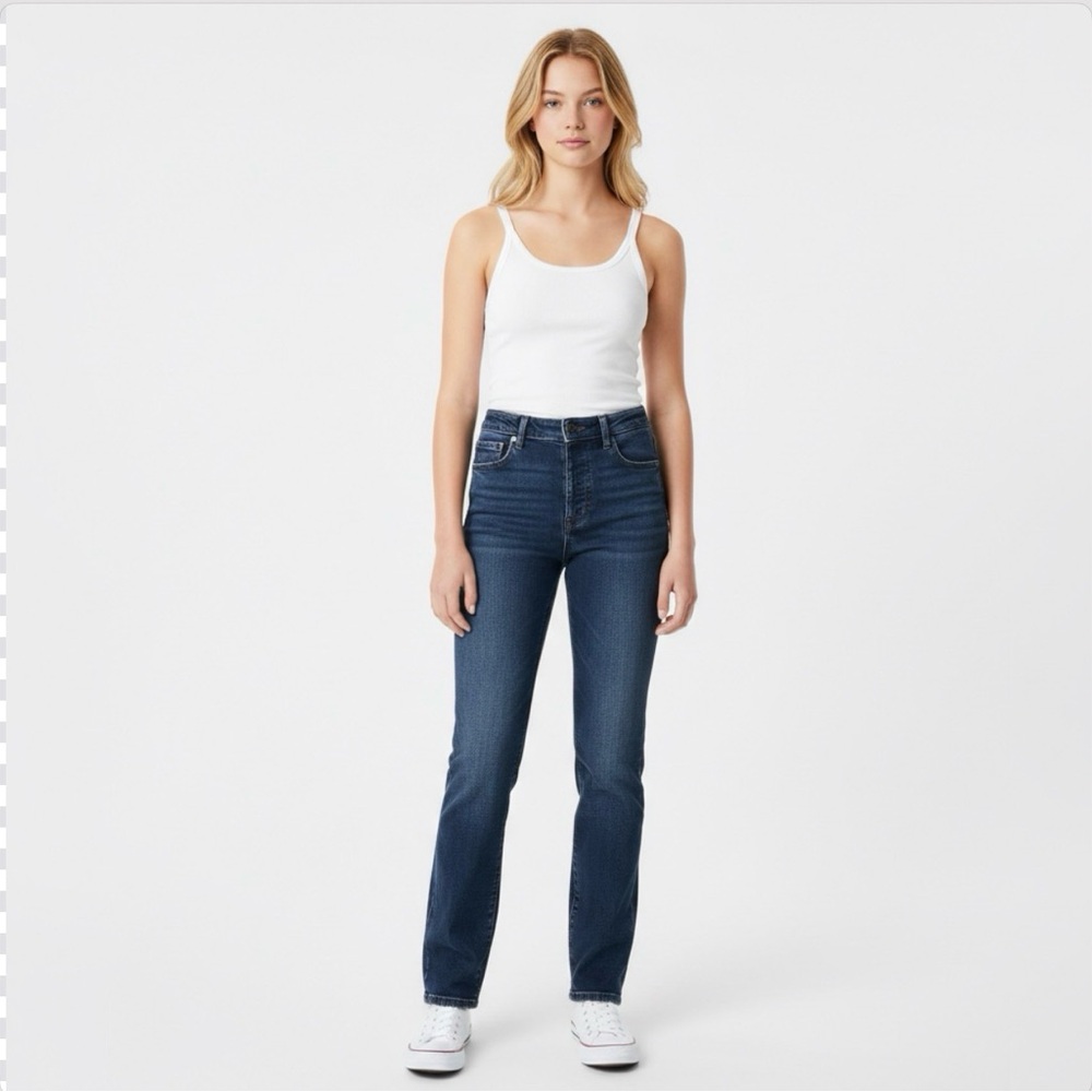 Evereve Classic Blue Denim Jeans